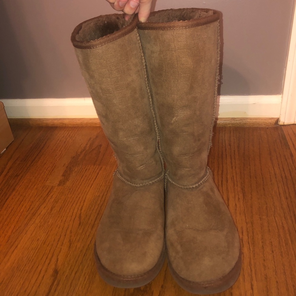 Tall brown UGGs